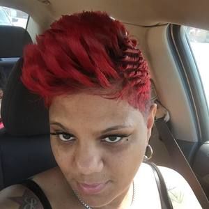 Meet your Posher, Leanna